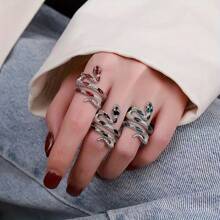 Anillo de moda con forma de serpiente, accesorio de moda elegante y sencillo con acabado brillante para mujer, joya versátil