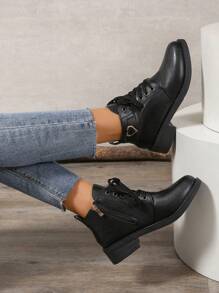 Scarpe da donna con decorazione fibbia a forma di cuore, punta tonda, allacciate, tacco basso, moda primavera/estate/autunno/inverno, perfette per San Valentino - nero - Visualizzare 5