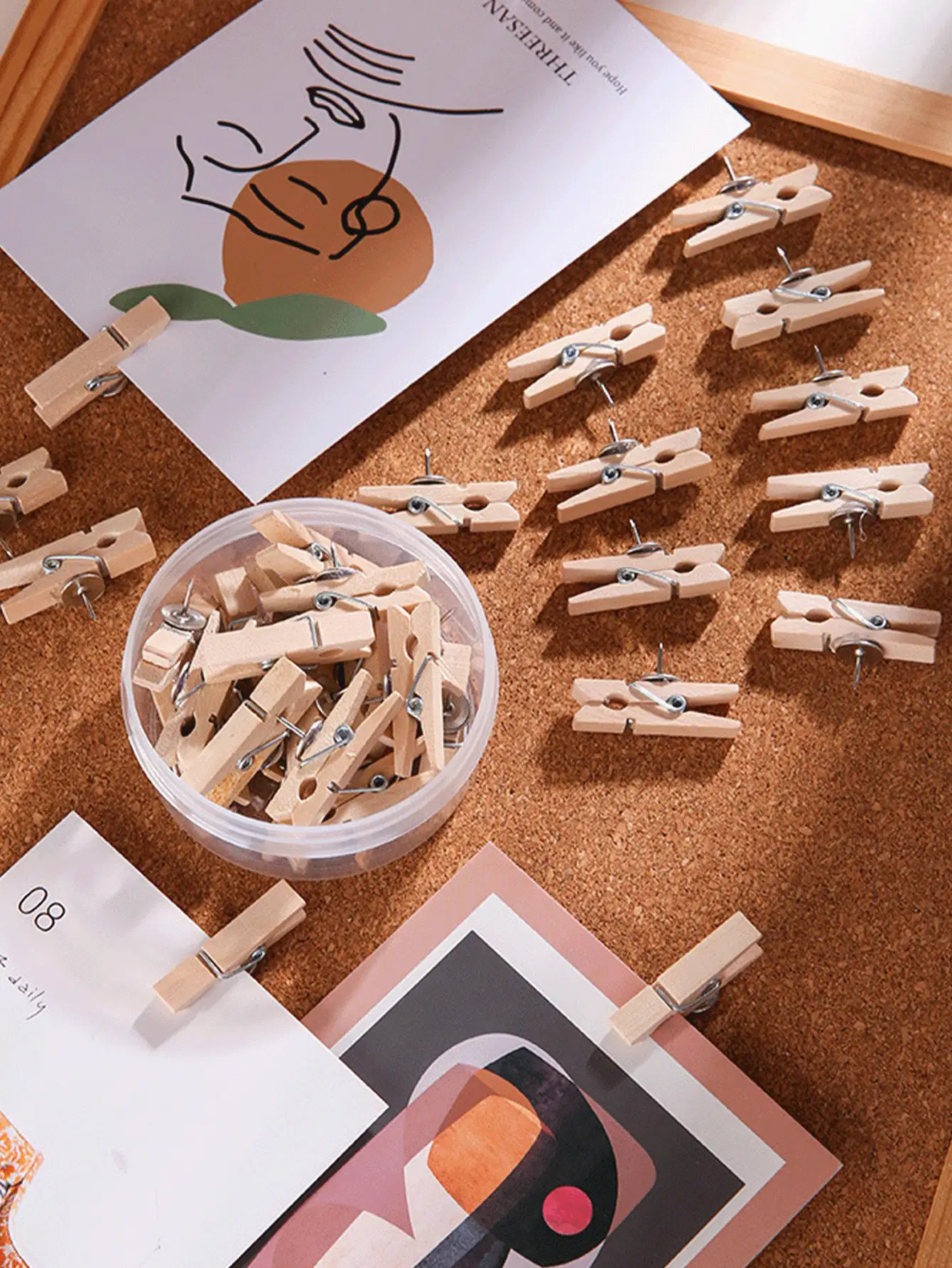 30 件木质夹子照片钉、10/20 件照片墙信息图钉、毛毡板装饰固定大头钉夹、适合办公室和学校使用、不会损坏照片夹、返校用品、毕业照片展示用品、万圣节、圣诞节和新年照片的固定夹以及圣诞夜信息的提醒夹