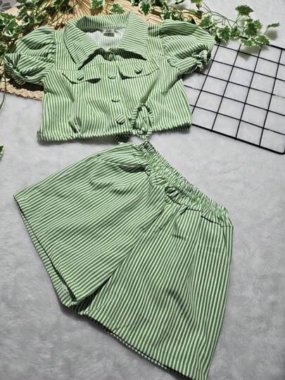 Flor de Lis - Conjunto Infantil Blusa e Short Listrado - Conforto e Estilo para Todas as Ocasiões!