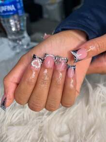 24pcs High-End Y2K Black Star Rhinestone French Medium Almond Pressed-On False Nails, Suitable For Women And Girls Daily Wear