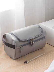 1 geantă de toaletă de călătorie suspendată, fabricată din țesătură de nailon impermeabilă de înaltă calitate, cu fermoar premium, cârlige integrate, compactă și ușoară, potrivită pentru geantă de machiaj, geantă de ras pentru bărbați, organizator de cosmetice pentru femei, geantă de duș, geantă de depozitare pentru baie, geantă de ras, pachet convenabil, geantă de călătorie, kit de igienă etc. Genți de machiaj Organizator de machiaj Organizator de machiaj Depozitare machiaj Rechizite școlare