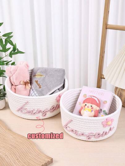 Individuell handgewebter Aufbewahrungskorb mit personalisiertem Namen, Korb zum Aufbewahren von Toilettenartikeln, Kosmetika, Schreibtischorganizer, Kinderspielzeug usw., multifunktional, langanhaltend, dekorativ, wiederverwendbar, exquisit, stilvolle, hochwertige, farbenfrohe, moderne, individuelle, personalisierte, einzigartige, ideale Geschenke für sie, Freund, Vater, Freundin, Mutter, Familie, Freunde, Teeraum, Zuhause, Garten, Büro, für Valentinstag, für Hochzeiten, für Einweihung, Zuhause mit barrierefreien Lösungen, individualisierter Aufbewahrungskorb, warme Atmosphäre