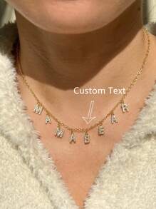 1 pièce Collier DIY en cubique de zircone doré minimaliste, collier personnalisé avec lettre simple, collier pendentif personnalisé en acier inoxydable MAMA, cadeau de mode pour maman, automne, simple, décontracté, vintage, unique, cadeau idéal pour petite amie, maman, famille, amie, fille, anniversaire, Saint-Valentin, fête des mères, anniversaire, remise des diplômes, port quotidien, mariage, gala, or, à la mode, automne, décontracté, sobre, unisexe, hipster, personnalisé, unique, idéal pour elle, petit ami, petite amie, papa, maman, famille, amis, animaux de compagnie, fils, fille, grands-parents pour les anniversaires, la Saint-Valentin, la fête des mères, les anniversaires, les remises de diplômes, la fête des pères, les mariages, le port quotidien, les fêtes, le bal de promo, noir, argent, or, élégant, coloré, vintage, simple, unisexe, décontracté, mignonne, personnalisé, unique, idéal pour lui, idéal pour elle