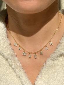 1 pièce Collier DIY en cubique de zircone doré minimaliste, collier personnalisé avec lettre simple, collier pendentif personnalisé en acier inoxydable MAMA, cadeau de mode pour maman, automne, simple, décontracté, vintage, unique, cadeau idéal pour petite amie, maman, famille, amie, fille, anniversaire, Saint-Valentin, fête des mères, anniversaire, remise des diplômes, port quotidien, mariage, gala, or, à la mode, automne, décontracté, sobre, unisexe, hipster, personnalisé, unique, idéal pour elle, petit ami, petite amie, papa, maman, famille, amis, animaux de compagnie, fils, fille, grands-parents pour les anniversaires, la Saint-Valentin, la fête des mères, les anniversaires, les remises de diplômes, la fête des pères, les mariages, le port quotidien, les fêtes, le bal de promo, noir, argent, or, élégant, coloré, vintage, simple, unisexe, décontracté, mignonne, personnalisé, unique, idéal pour lui, idéal pour elle