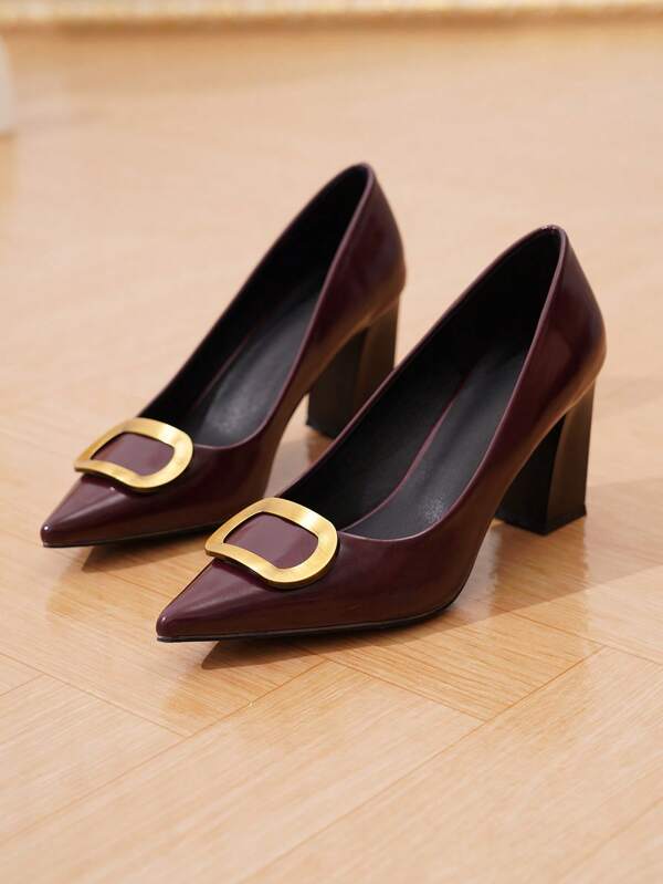 2025 Plus Size Feminino Fivela Quadrada Bico Afiado High-end Confortável Salto Grosso Commute Flats