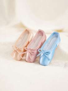 Handmade Ballet Dance Toe Shoes Jewelry Mini Shoes Satinkey Chain,Equipped With A Bow With Pearls,Can Be Used As Bag Accessories, Keychains, Phone Chains, Etc, With 6 Colors To ,Choose From, Fashionable Matching Items, Can Be Given To Friends Who Are Studying Ballet,Family, Colleagues, Relatives, Etc,Personalized Gifts For Family And Friends, Travel Accessories Car Accessories Bag Charm Backpack For School