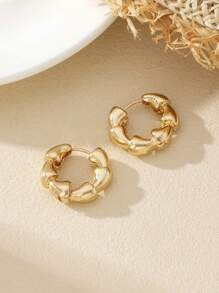 1 Pair Niche Design Asymmetrical Personalized Cone Hoop Earrings, French Minimalist Round Ear Cuffs, Cold Aesthetic Versatile Elegant Women's Jewelry - Earrings - View 7