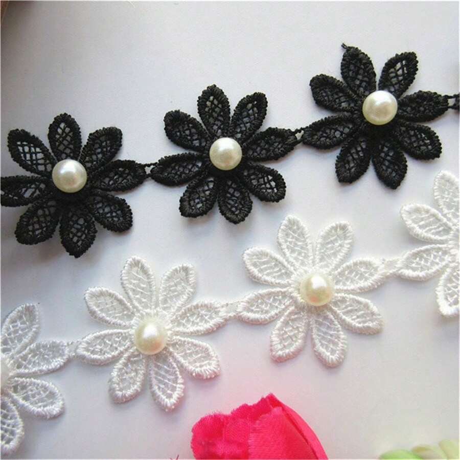Cinta de encaje con borde de flores y cuentas de perlas, margarita floral de 3.8*3.8 cm / 1.5*1.5 pulgadas, ribete vintage blanco y negro, tela bordada para aplicación de costura, decoración de vestidos de boda