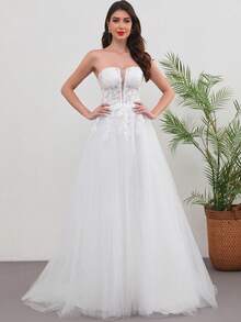 性感无肩带长款网纱婚纱，饰有贴花细节和拉链，适合情人节穿着。 - 白色 - 查看 2