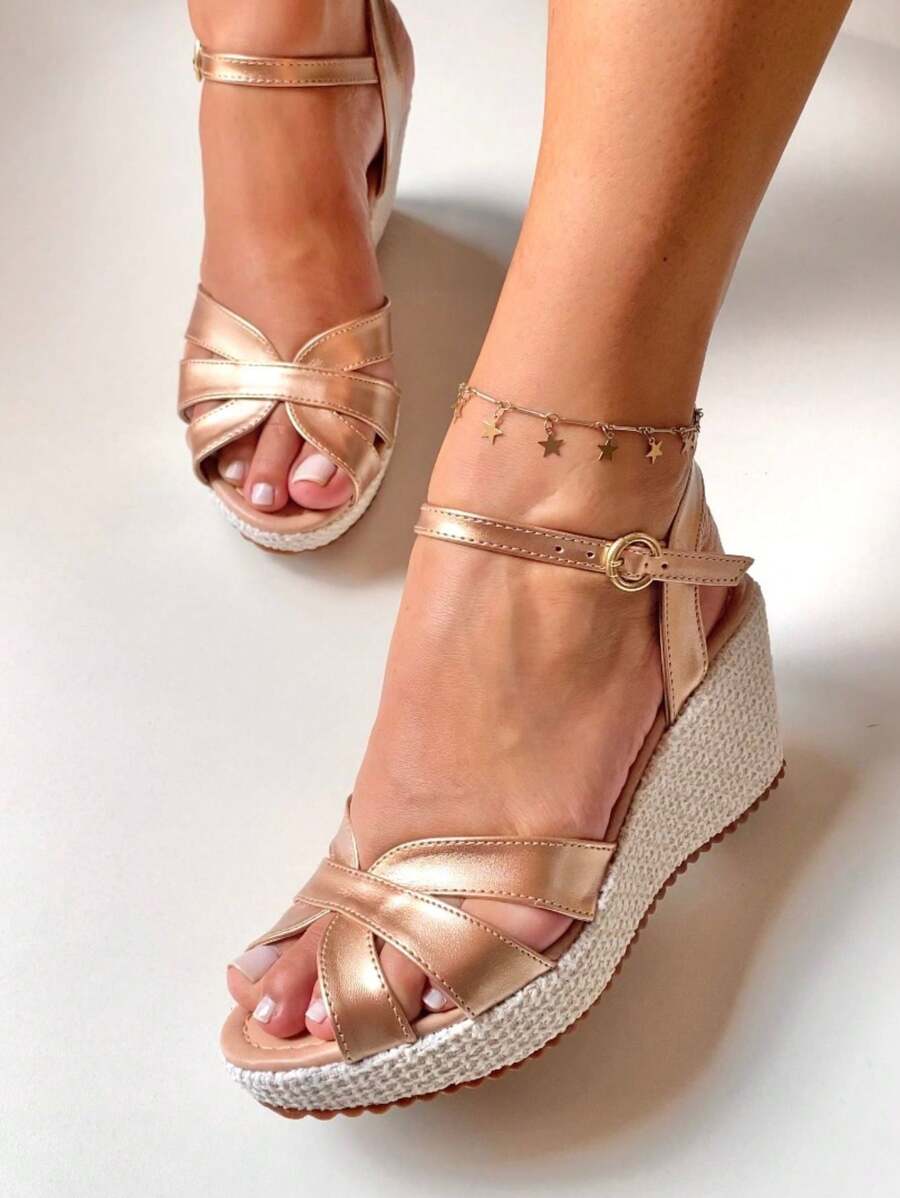 Sandália Plataforma Feminina Metalizada Bronze Aranha Clássica Verão ...