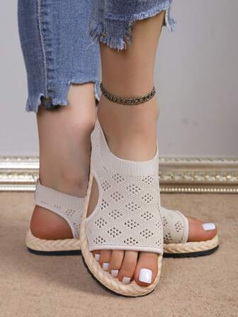 2024 New Summer Beach Slippers, Women Breathable Hollow Outdoor Slide Sandals, Fashionable Soft Sole Casual Shoes, Versatile Mesh Flat