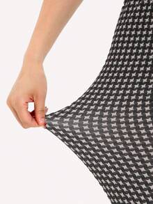 Women's Fashion Black & White Plaid Leggings With Star Print, Soft & Stretchy High Waist Material, Suitable For Sports, Fitness, Yoga, Outdoor Activities, 7/8 Length - Black - View 7