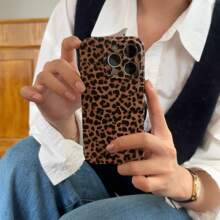 قضية هاتف ناعمة ذات طباعة نمر من النوع الرجعي، متوافقة مع أيفون 16 برو ماكس/ 15 برو ماكس / 14 برو/ 13 برو/ 12/ 11 ، بطابع أوروبي وأمريكي - بني مصدي - مشاهدة 2