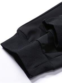Conjunto de 2 piezas para hombre compuesto por una camisa tipo polo de manga larga con estampado de París y rayas de color, a conjunto con pantalones jogger, conjunto de chándal informal para primavera y otoño.