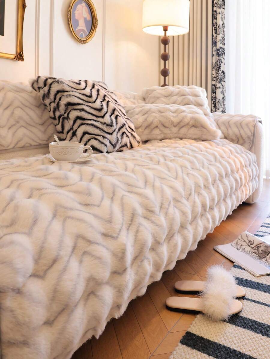 1pc Thick Plush Faux Rabbit Fur Sofa Cushion Cover, Modern Minimalist Style Pet-Friendly Anti-Dirty Anti-Slip Sofa Protector, Pet Sofa Cover, Autumn/Winter Anti-Scratch Sofa Protector Suitable For L-Shaped And 1/2/3/4 Seater Sofas (One Piece) - Light Grey - View 1