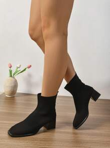 Fall/Winter 2025 Women's Lace-Up Pointed Toe Mid-Calf Boots - Black - View 4