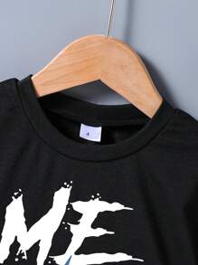 Young Boy Letter Print Short Sleeve T-Shirt And Denim Shorts - Black - View 4