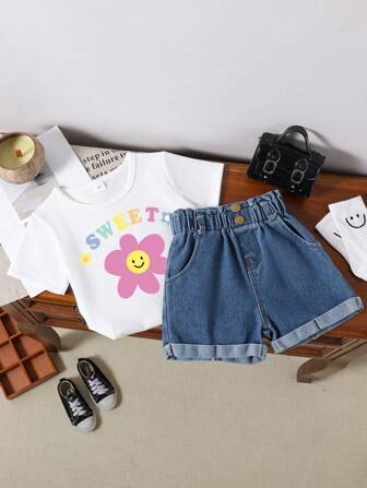 年轻女孩口号印花短袖 T 恤和牛仔短裤套装