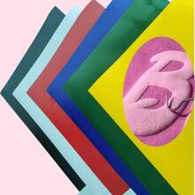 Lámina de vinilo gris con textura en relieve para transferencia térmica - Fácil de cortar y resistente al agua y lavable para manualidades en camisetas DIY, almohadas, bolsas de lona - Compatible con todo tipo de máquinas de corte