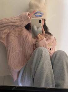 新款女式休闲粉色针织开衫，宽松设计小众时尚风格