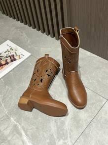 Stivali western da cowgirl ricamati con taglio laser per bambine, nuova moda stivali da equitazione di media altezza in stile vintage unisex per bambini, versatili