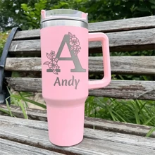 Aanpasbare roestvrijstalen geïsoleerde waterfles met handvat en rietje, 26 letters en bloemenpatronen, graveerbaar, reiskoffiemok houdt warm en koud, geweldig cadeau voor vrienden, koppels, verjaardagen, nieuwjaar