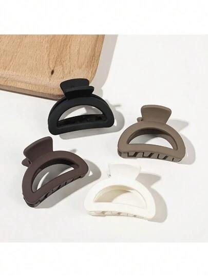 4个经典磨砂月牙形小发爪夹，女士后脑勺发爪，强力固定不伤发，适合休闲场合佩戴，是女士、秋季、旅行、美发工具、配饰、发饰的理想之选。