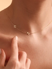Customized Name Necklace, Asymmetric Letter Necklace, Side Initial Necklace, Personalized Name - Minimalist Gift, Gift For Best Friend, Simple, Classic, Retro, Soccer Mom, Casual Custom, Personalized, Unique, Ideal Gift For Girlfriend, Mom, Family, Friends, Suitable For Anniversary, Birthday, Daily Wear, Prom, Mother's Day, Valentine's Day, Graduation, Wedding And More - Multicolor - View 3