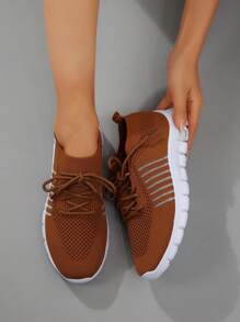 Sapatos casuais respiráveis de malha plus size femininos, tênis de corrida leves e macios, tênis esportivos sem cadarço