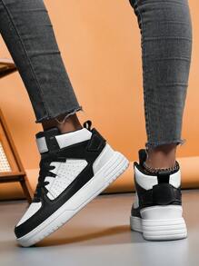 Baskets de sport casual confortables et polyvalents pour femmes 2024, à talons plats hauts de saison, avec contraste de couleurs antidérapantes, Noir et Blanc - Noir et Blanc - Voir 5