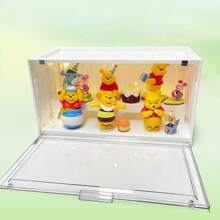 Miniso Scatola cieca con personaggi della serie "Vecchi amici" di Winnie the Pooh di MINISO, design a tema festa adorabile, realizzato in materiale PVC di alta qualità, perfetto per decorare la scrivania, da collezione e per fan Disney (1 pezzo, consegna casuale)