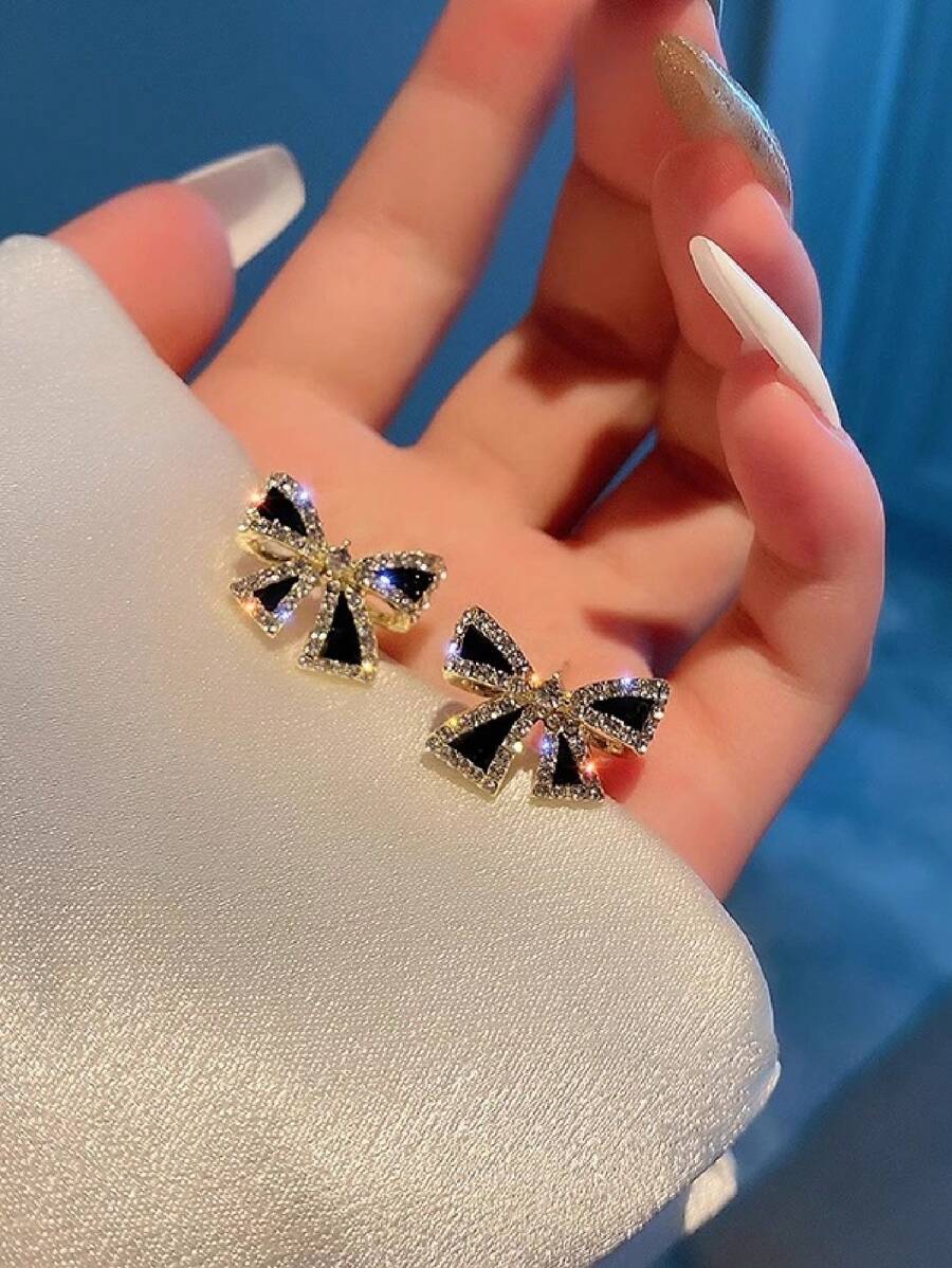 1 Pair 18K Gold Plated Stainless Steel Black Bow Adjustable Spring Hoop Earrings, Fashionable French Style Suitable For Party, Dating, Office Wear - Bow - View 1