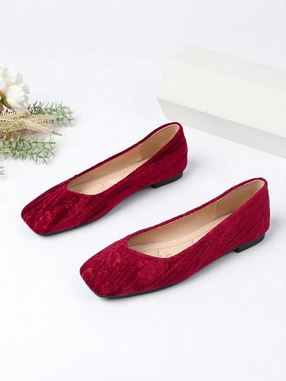 2025 New High-End Flat Soft Bottom Wide Width Casual Plush Velvet Floral Print Square Toe Slip-On Shoes, Versatile Ladies Flats
