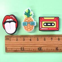 100pcs Random Cartoon PVC Clog Charms For Shoe Decoration