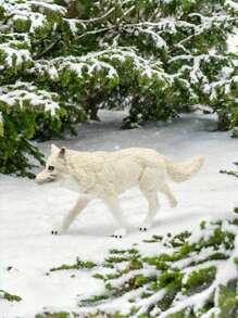 1pc Resin Arctic Wolf Figurine, Creative Desktop Craft, Wildlife Wolf Model, Static Desk Ornament, Perfect For Christmas Decor, Home & Kitchen Decor, No Power Required