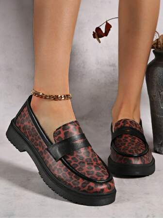 女士一脚蹬厚底乐福鞋，软底休闲鞋，轻便英式皮革平底鞋，春秋季