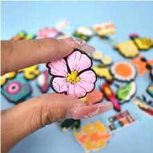 100pcs Random Cartoon PVC Clog Charms For Shoe Decoration