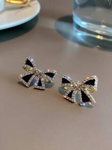 1 Pair 18K Gold Plated Stainless Steel Black Bow Adjustable Spring Hoop Earrings, Fashionable French Style Suitable For Party, Dating, Office Wear - Bow - View 13