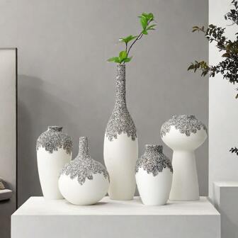 北欧现代简约创意陶瓷白色花瓶，客厅电视柜、办公桌、餐桌、艺术品家居装饰