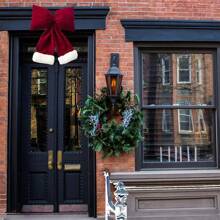 1 件天鹅绒蝴蝶结装饰 - 随机尺寸 [S、M、L] 带 1 根悬挂绳，圣诞花环，圣诞饰品，圣诞礼物，适用于家庭、墙壁、窗户、门廊、室内/室外装饰，红色浆果蝴蝶结壁挂