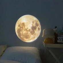 1 Pc Moon Projection Night Light, Bedroom Decor LED Moonlight Lamp, Romantic Atmosphere Lighting, Space Themed Party, Button Control, Battery Powered, Suitable For Holiday Bedroom/Living Room Decor (Batteries Not Included)