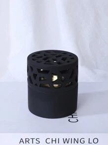 1pc Cute Hollow Aroma Diffuser, Small Gift, Resin White & Beige Home Decor