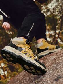 Men's Lightweight, Shock-Absorbing, Breathable Mesh Outdoor Sport Shoes Suitable For Professional Hiking - Yellow - View 3