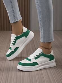 Nuove scarpe sportive casual con lacci verdi da donna, con punta rotonda, basse e traspiranti, stile campus, sneaker sportive di moda, leggere e versatili