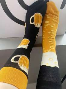 1 Pair Men's Versatile Comfortable Beer AB Design Mid Calf Socks - Multicolor - View 5