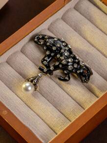 1pc Vintage Style Black Enamel Cheetah Running Brooch, Suitable For Women's Holiday Wear, Best Friend Gifts, Thanksgiving Earrings, Chunky Jewelry