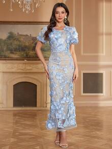 Elegante vestito formale di media lunghezza con scollo rotondo, arricciature, stampa floreale e maniche a palloncino, adatto per feste, matrimoni e eventi serali