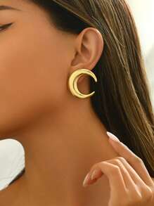 1 Pair Minimalist Fashion Crescent Moon Shape Stud Earrings, Style For Women - Yellow Gold - View 1
