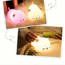 1 pieza Luz nocturna linda de gato, lámpara LED de diseño de gato de dibujos animados con control táctil, juguete antiestrés de tacto suave, ideal para decoración del hogar y regalo de cumpleaños, funciona con pilas